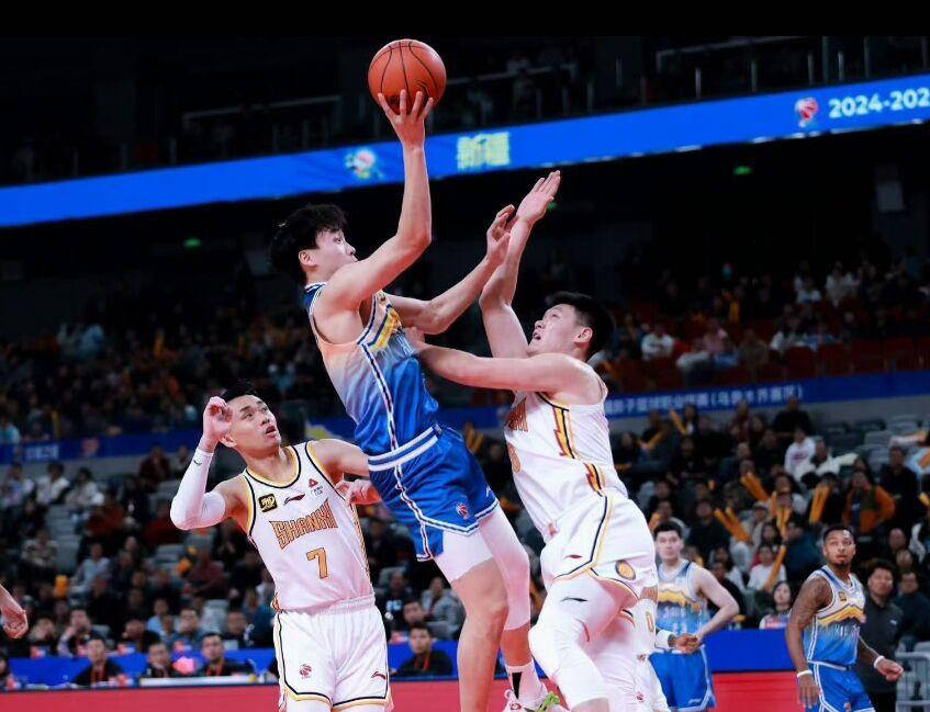 乐鱼（中国）体育官方网站-新疆篮球联赛扩大规模，推动地区体育产业发展的简单介绍