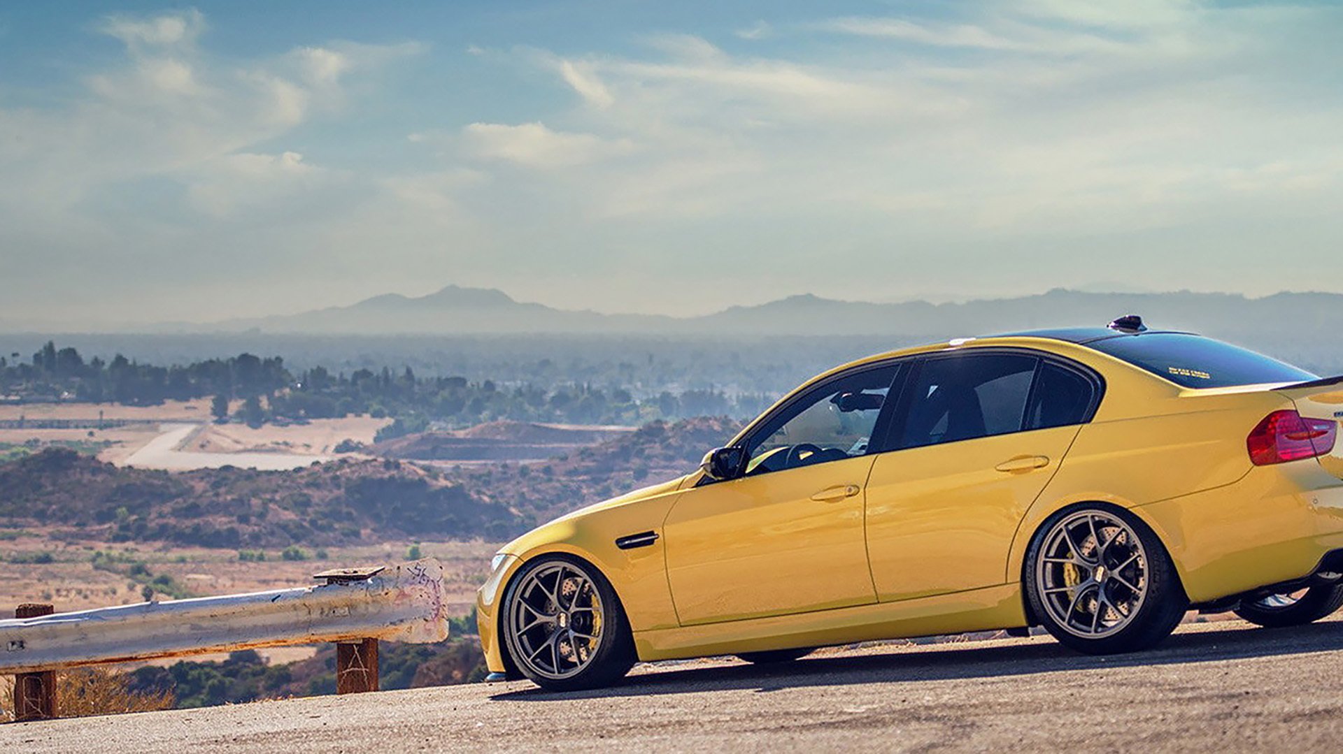 _世界杯足球赛：爆冷门不断引发热议_，世界杯爆冷赛事