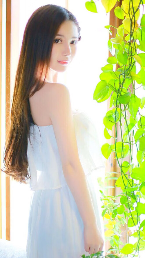 广东队通过压迫防守迫使对手频繁失误，广东队反击