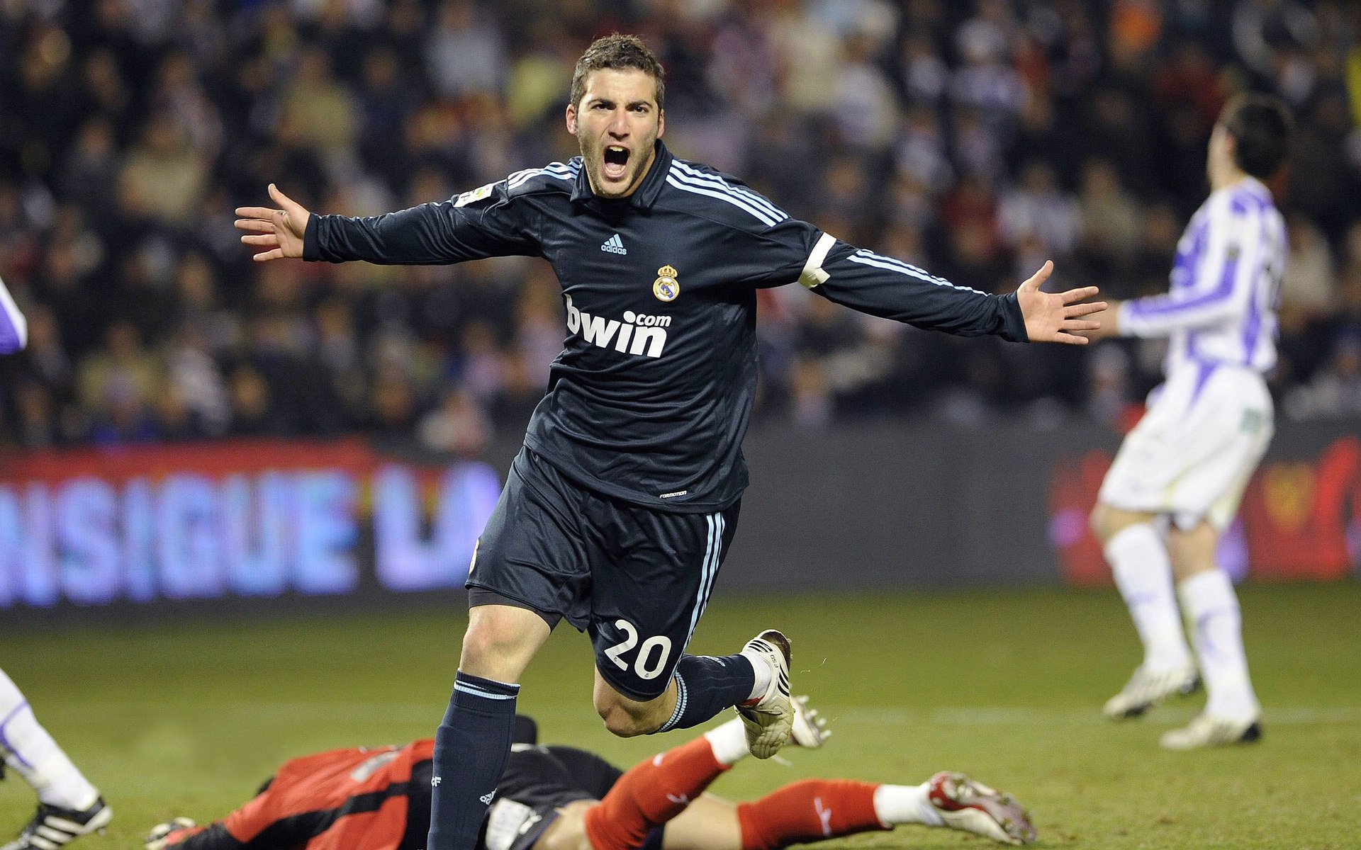 乐鱼游戏入口-电竞产业人才流动频繁，行业竞争日益激烈，电竞人才缺口达50万!