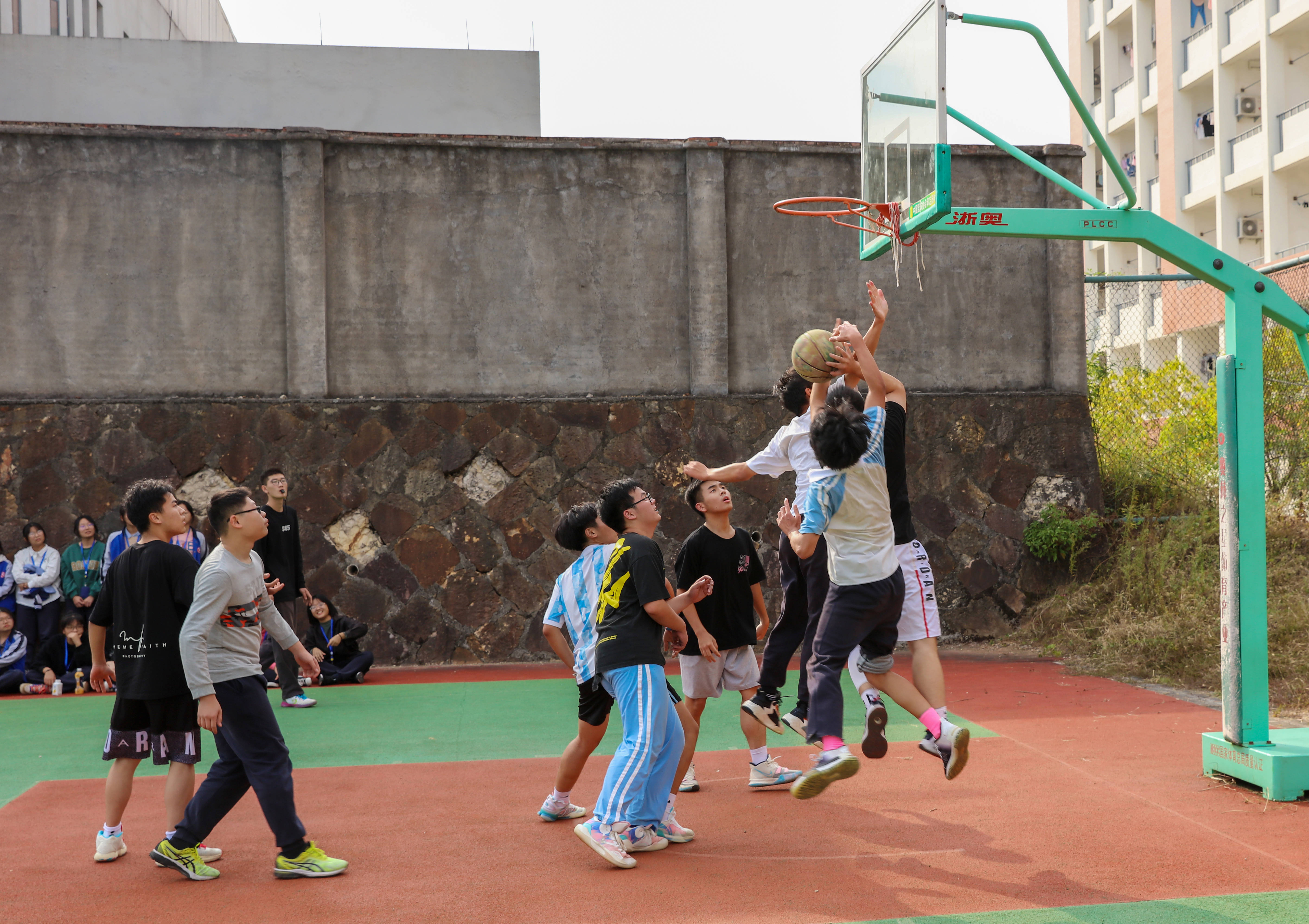 包含乐鱼体育:体育文化交流，促进国际友谊的词条