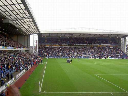 乐鱼体育:英超球场的设计理念:如何提升观赛体验 乐鱼体育:英超球场的设计理念:如何提升观赛体验