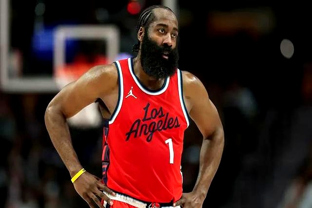 西蒙斯：76人的全能战士